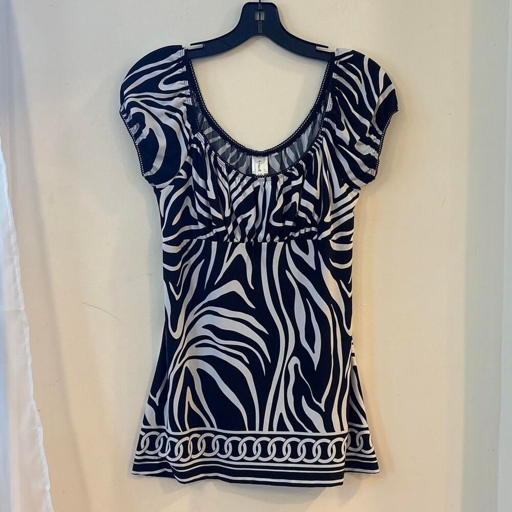 Y2K Zebra Babydoll Top Heart Soul Short Sleeve Medium Funky White Black Empire